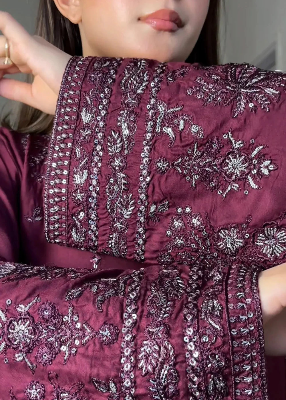 LARA EMBROIDERED 2PCS - PLUM