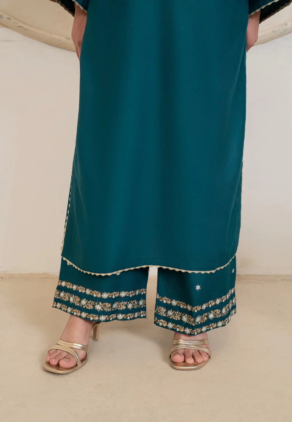 Luxe   Teal   Embroidered   3pc