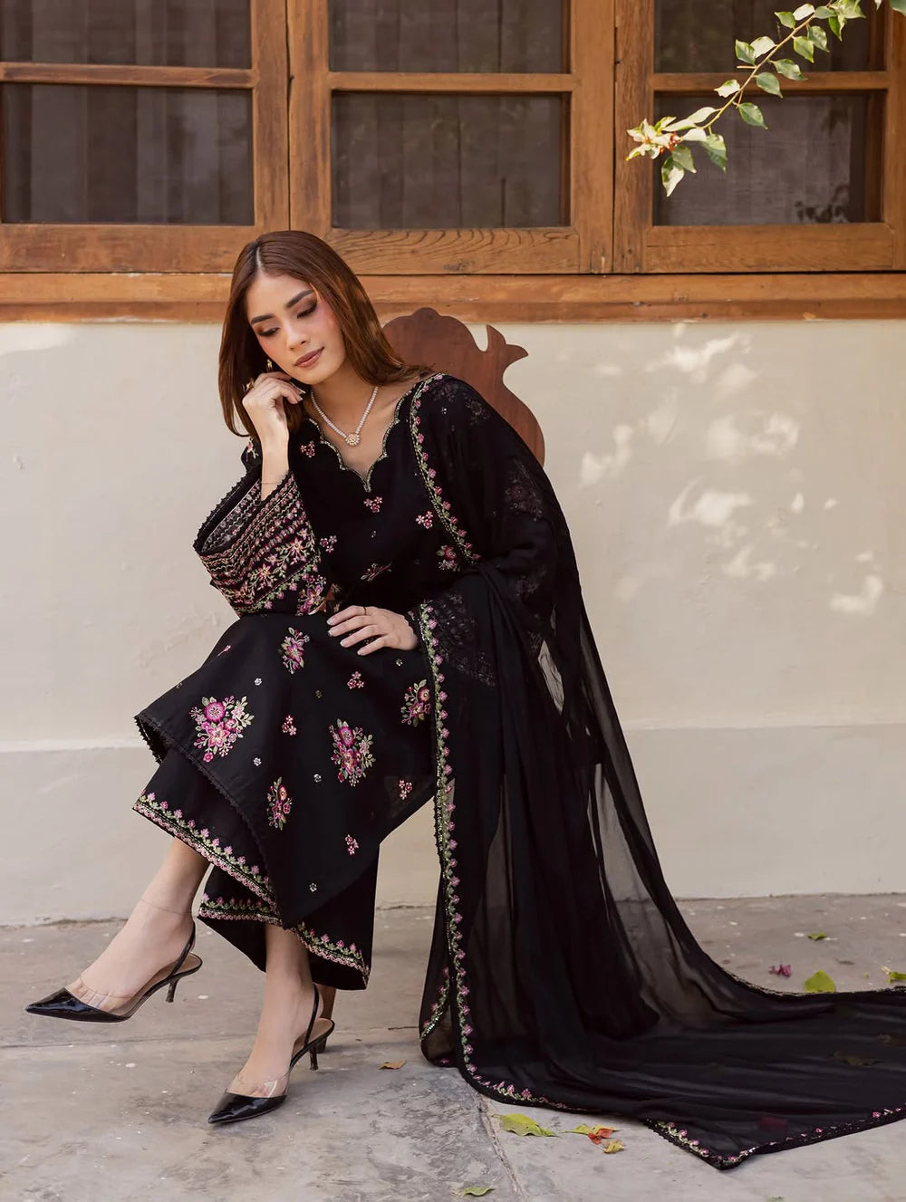 Dilbar   Embroidered   3pc