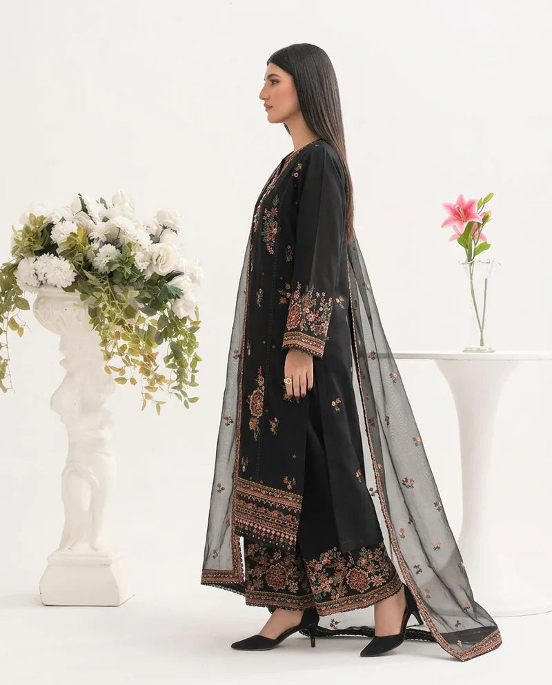 Hareem   Embroidered   3pc